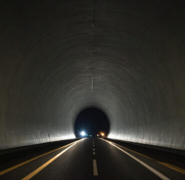 tunnel-with-yellow-line-end-it